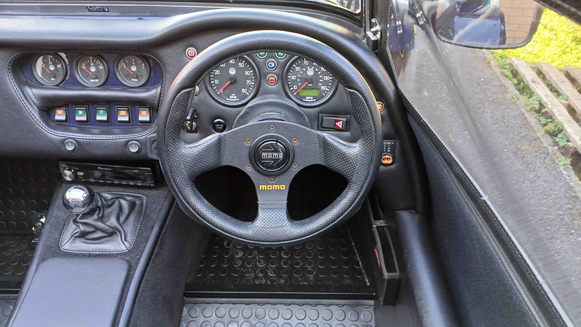 Steeringwheel.thumb.jpeg.303d330ba81751e5c804f7d2973927a6.jpeg